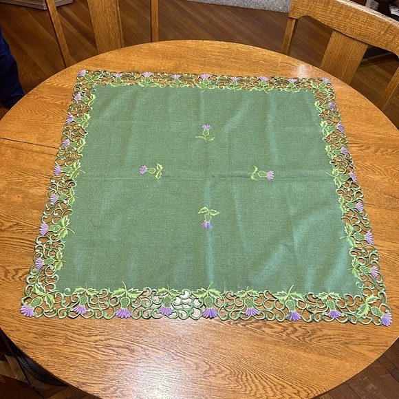 #12 32 inch square table topper - Picture 5 of 9